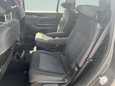 Used 2023 Jeep Grand Cherokee L Laredo AWD/4WD image 25