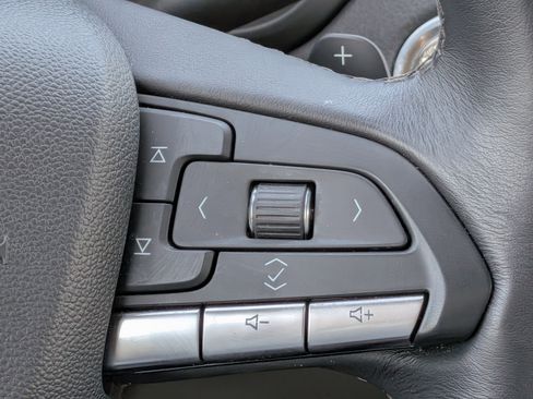 Used 2023 Cadillac XT4 Luxury image 25