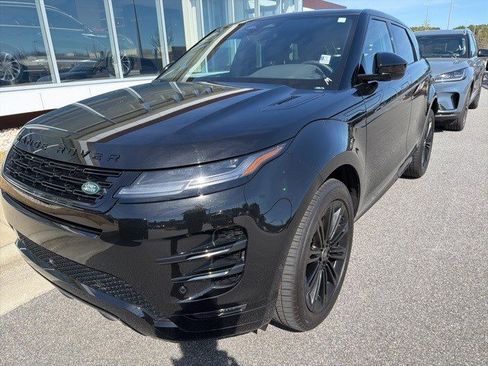 Used 2024 Land Rover Range Rover Evoque Dynamic SE image 9