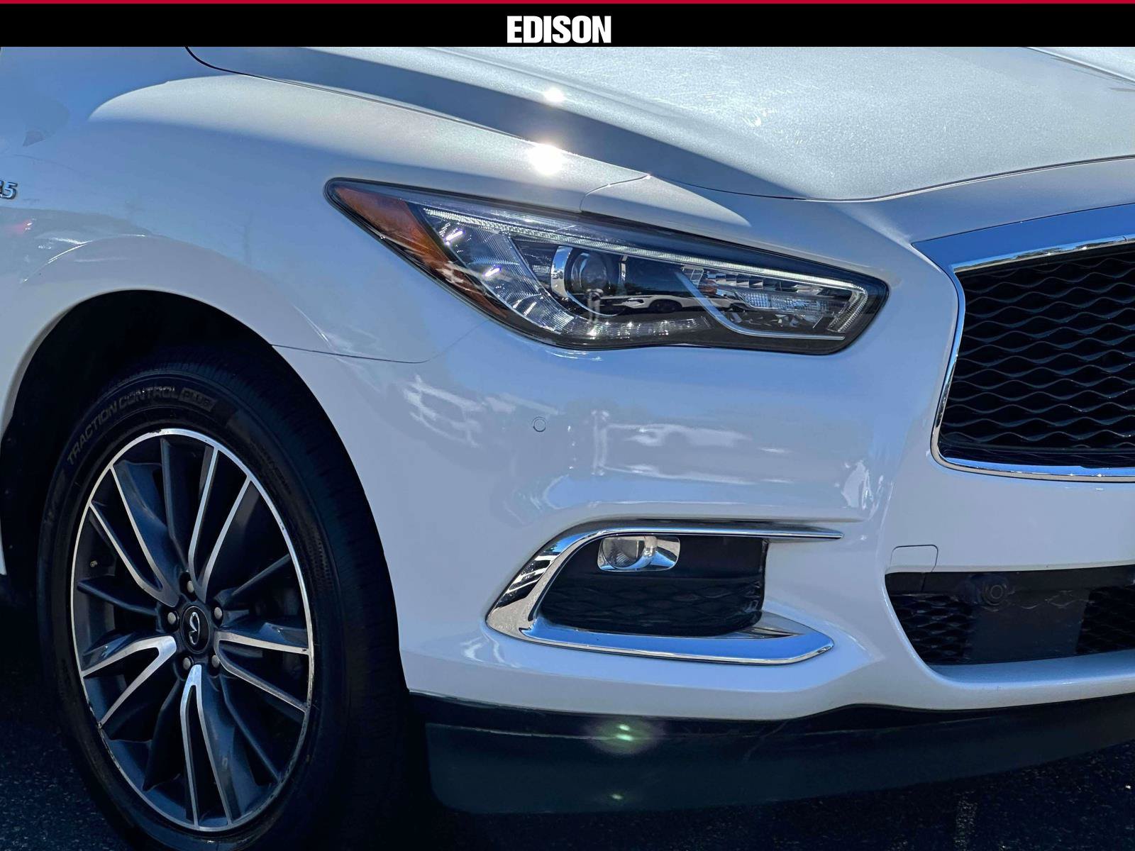 Used 2019 INFINITI QX60 Luxe w/ Sensory Package AWD/4WD image 7