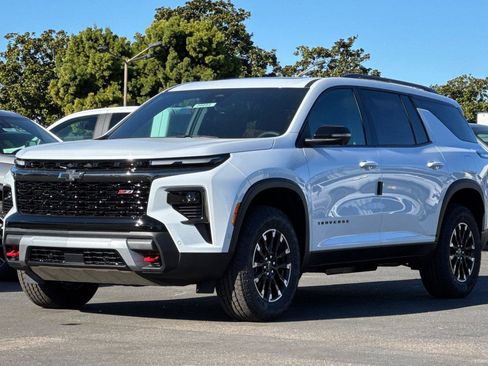 New 2026 Chevrolet Traverse Z71 w/ Enhanced Driving Package image 8