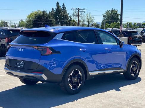 New 2026 Kia Sportage EX image 4