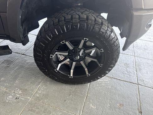 Used 2019 RAM 1500 Laramie w/ Sport Appearance Package image 12