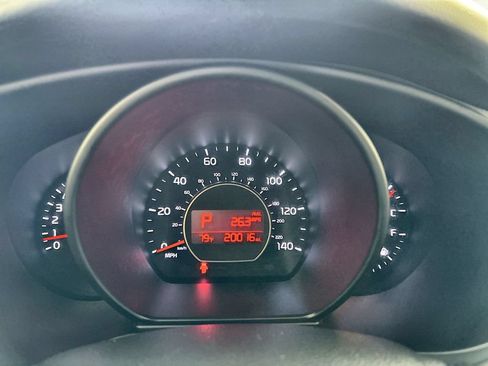 Used 2019 Kia Soul FWD image 10