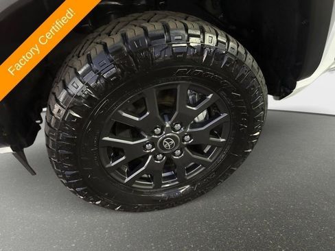 Used 2025 Toyota 4Runner SR5 image 25