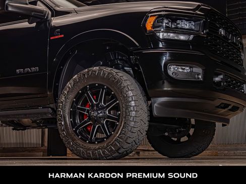 Used 2024 RAM 2500 Limited AWD/4WD image 11