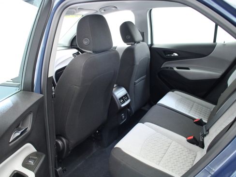 Used 2024 Chevrolet Equinox LS image 25