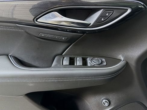 Used 2023 Buick Envision Essence w/ Sport Touring Package image 18