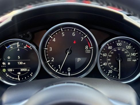 Used 2025 MAZDA MX-5 Miata RF Grand Touring RWD image 16