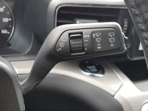 Certified 2023 Ford Explorer XLT w/ Equipment Group 202A image 34