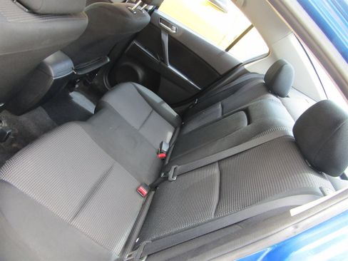 Used 2012 MAZDA MAZDA3 i Touring FWD image 8