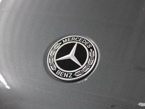 Used 2023 Mercedes-Benz GLC 300 image 37