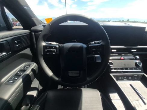 Used 2025 Hyundai Santa Fe Calligraphy AWD/4WD image 29