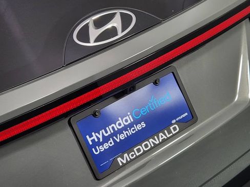 Certified 2024 Hyundai Tucson Limited AWD/4WD image 9