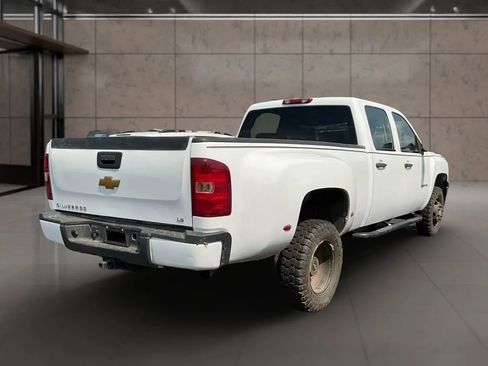 Used 2013 Chevrolet Silverado 3500 W/T image 3