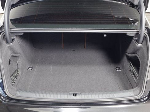 Used 2019 Audi A4 2.0T Premium image 14