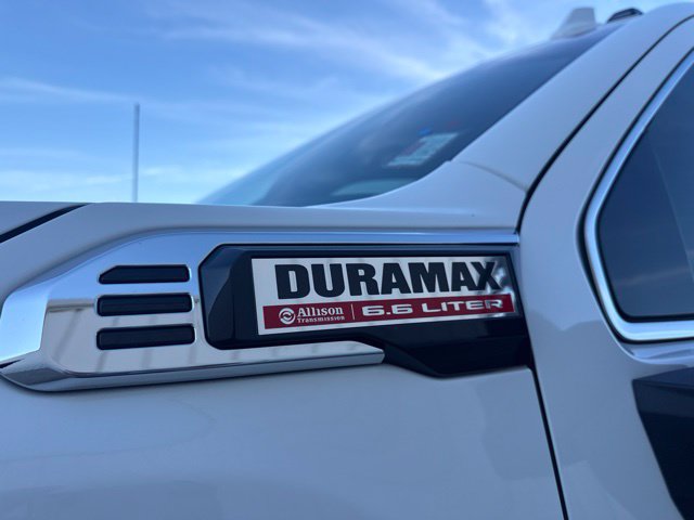 Used 2025 GMC Sierra 2500 Denali w/ Technology Package AWD/4WD image 9