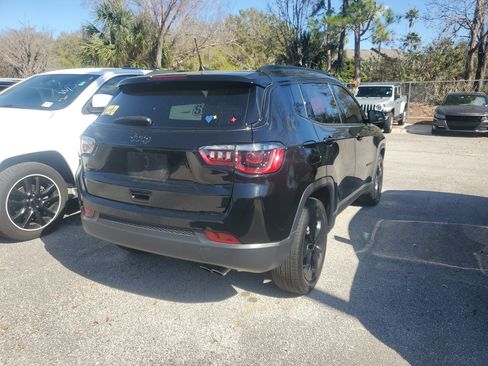 Used 2021 Jeep Compass Altitude image 6