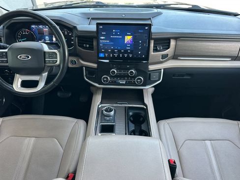 Certified 2024 Ford Expedition Max Limited RWD image 3