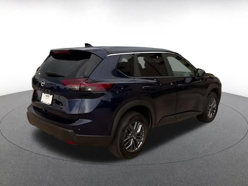 Used 2026 Nissan Rogue SV AWD/4WD image 13