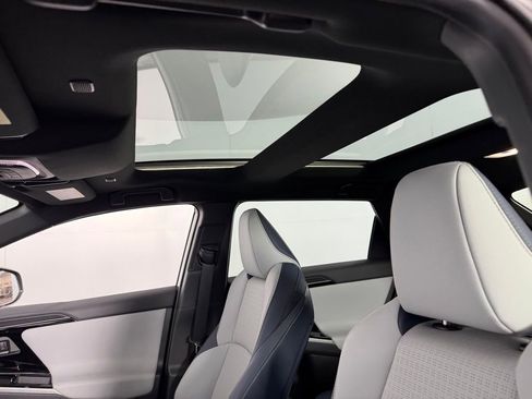 Used 2025 Subaru Solterra Touring w/ Touring Package image 25