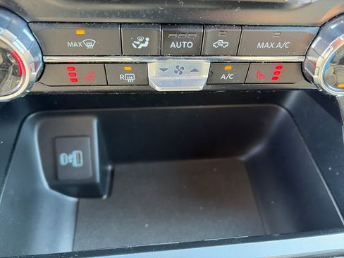 Used 2023 Ford F150 XLT w/ Equipment Group 302A High image 29