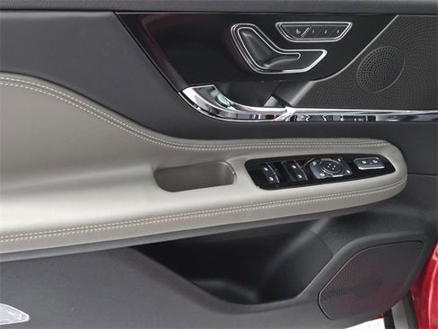 New 2026 Lincoln Corsair Grand Touring image 22