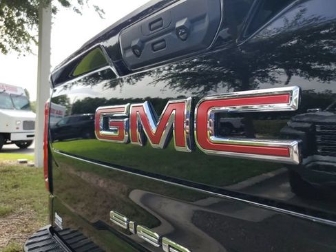 Used 2024 GMC Sierra 1500 SLT w/ SLT Premium Plus Package RWD image 6