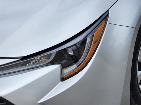 Used 2024 Toyota Corolla LE image 8