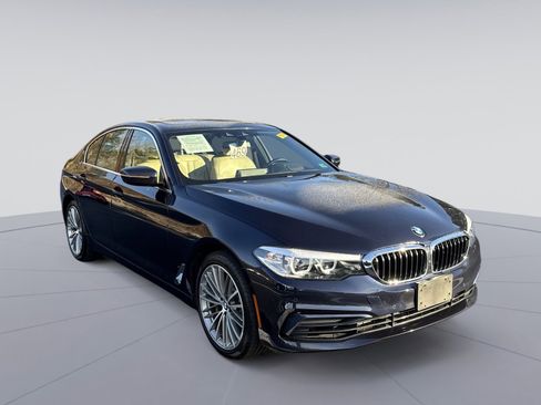 Used 2020 BMW 530e xDrive w/ Premium Package image 1