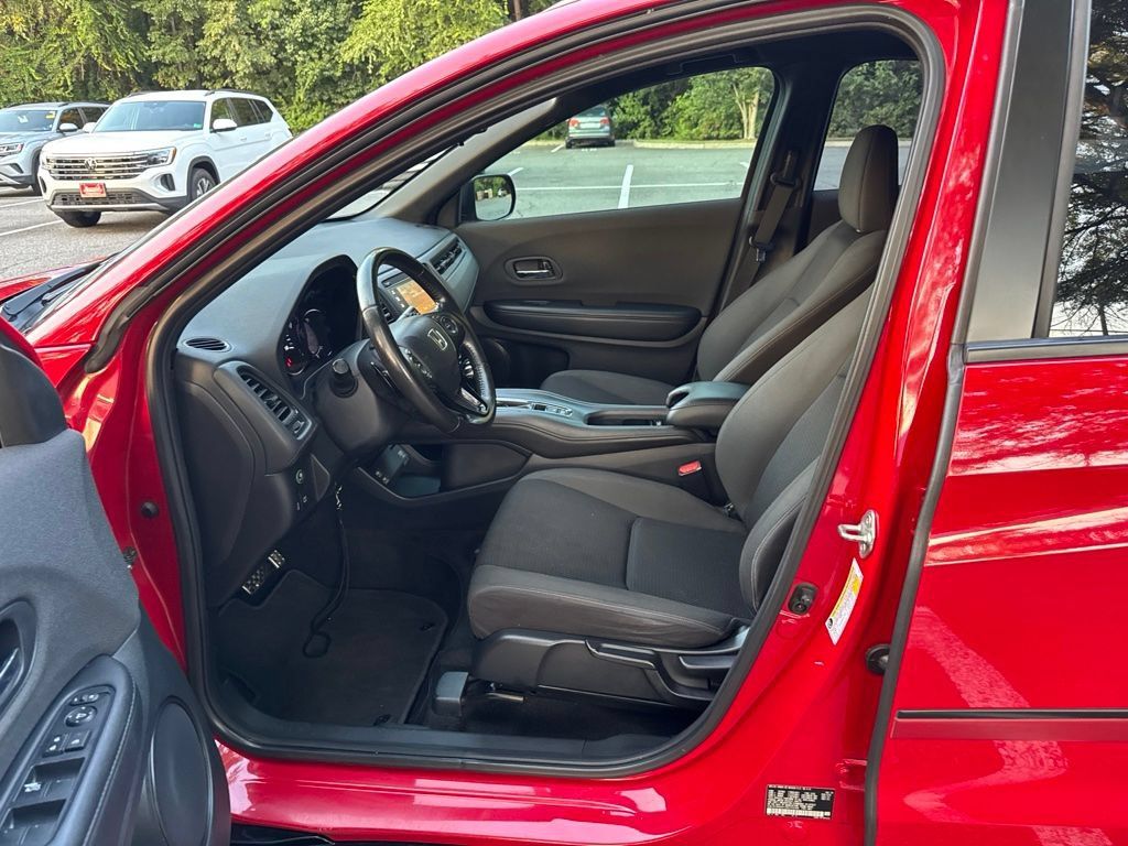 Used 2019 Honda HR-V Sport image 13