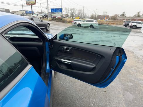 Used 2020 Ford Mustang Coupe RWD image 36