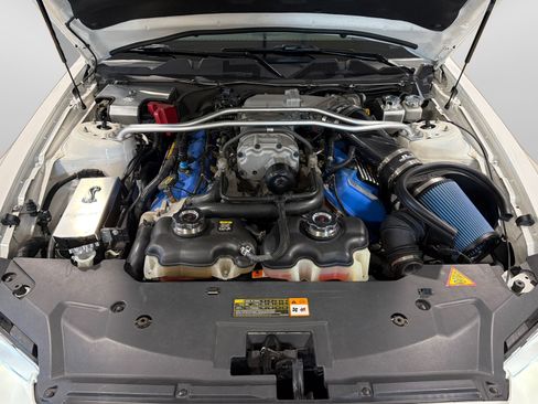 Used 2011 Ford Mustang Shelby GT500 w/ SVT Performance Pkg RWD image 11