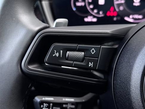Certified 2025 Porsche Cayenne Coupe AWD/4WD image 16