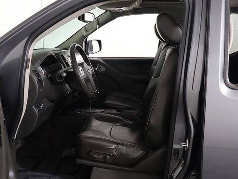 Used 2021 Nissan Frontier PRO-4X w/ Pro-4x Utility Package AWD/4WD image 24