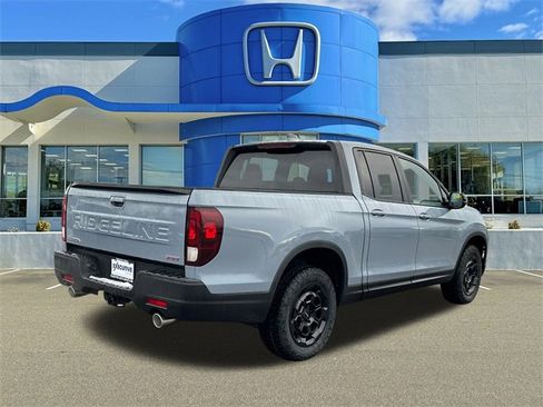 New 2025 Honda Ridgeline Sport+ image 2