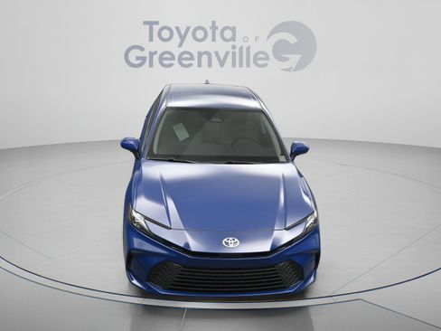 Used 2025 Toyota Camry LE w/ Convenience Package FWD image 21