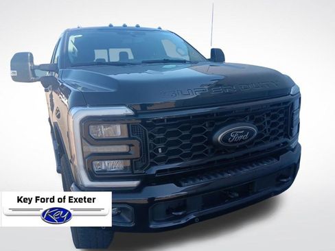 Used 2025 Ford F250 Lariat w/ Lariat Ultimate Package AWD/4WD image 2