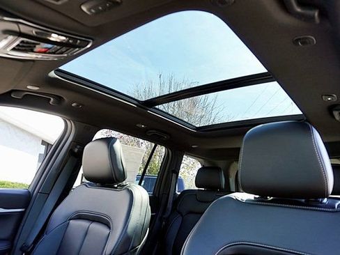 New 2026 Jeep Grand Cherokee Limited w/ Luxury Tech Group II image 20