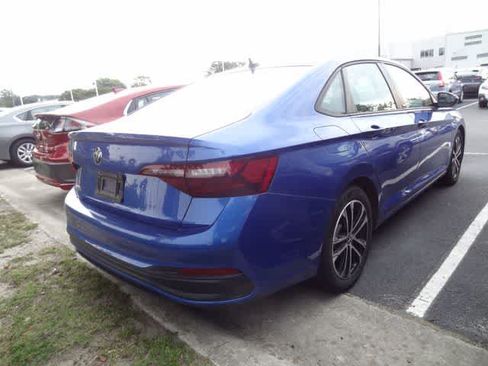Used 2023 Volkswagen Jetta Sport FWD image 5