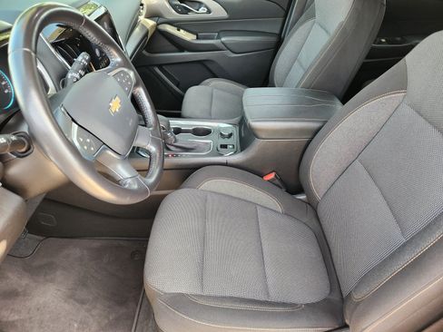 Used 2021 Chevrolet Traverse LT FWD image 10