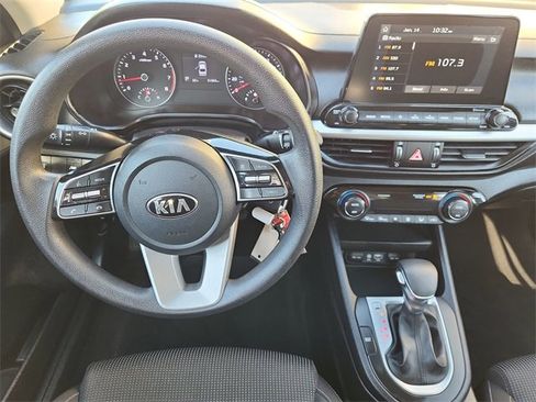 Used 2019 Kia Forte LXS image 11