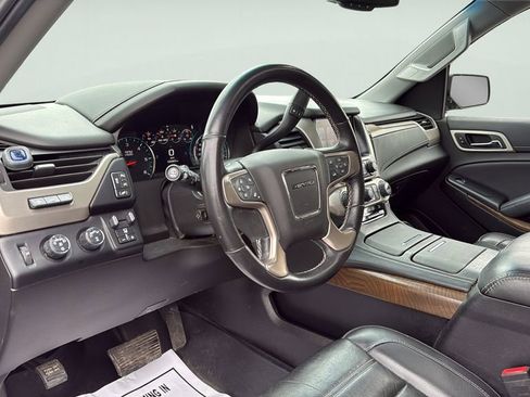 Used 2019 GMC Yukon Denali w/ Enhanced Security Package AWD/4WD image 25