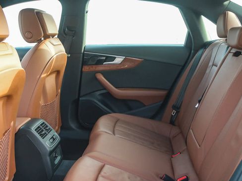 Used 2022 Audi A4 2.0T Premium w/ Convenience Package image 24