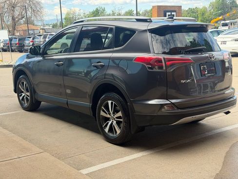Used 2018 Toyota RAV4 XLE AWD/4WD image 11