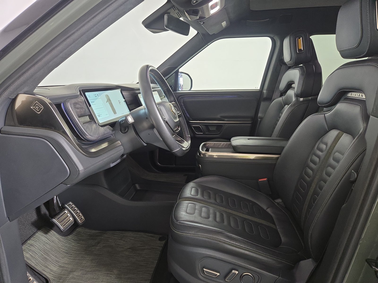 Used 2022 Rivian R1T Launch Edition AWD/4WD image 20