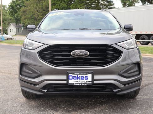 Used 2023 Ford Edge SE w/ Black Appearance Package AWD/4WD image 2
