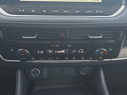 Used 2021 Nissan Rogue SL w/ Premium Package image 24