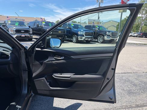 Used 2018 Honda Civic EX image 36