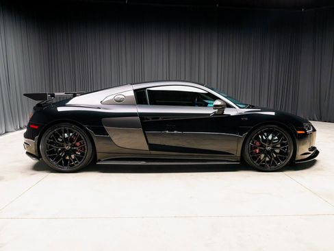 Used 2017 Audi R8 V10 plus image 15